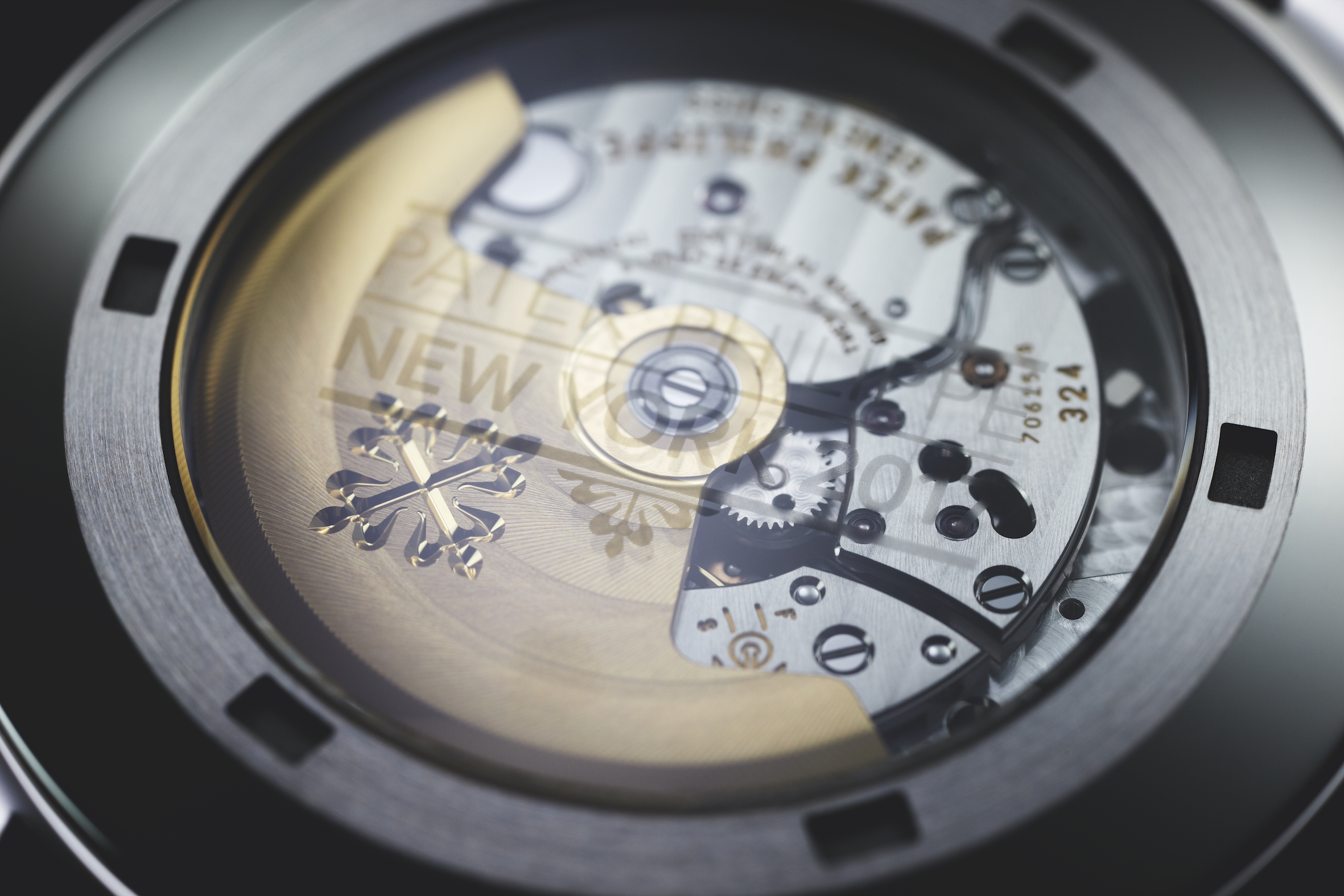 Patek Philippe Men’s Calatrava Pilot wristwatch Ref. 5522 New York 2017 Special Edition